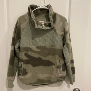 Army print sweatshirt